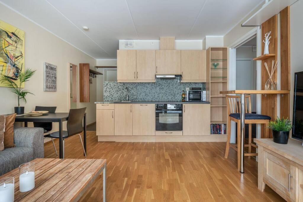 Cozy Cove At Solsiden - 2Br Familyfriendly Apartment ทรอนด์เฮม ภายนอก รูปภาพ